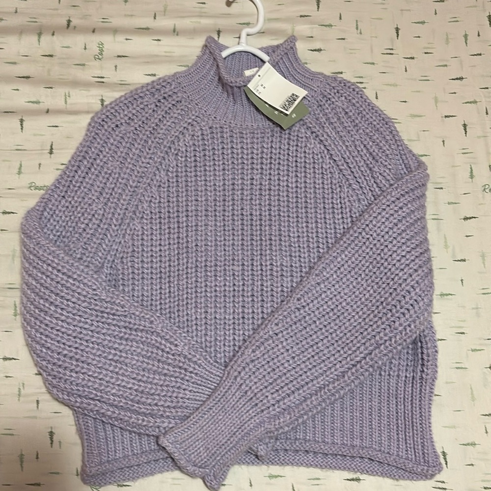 H&m purple sweater